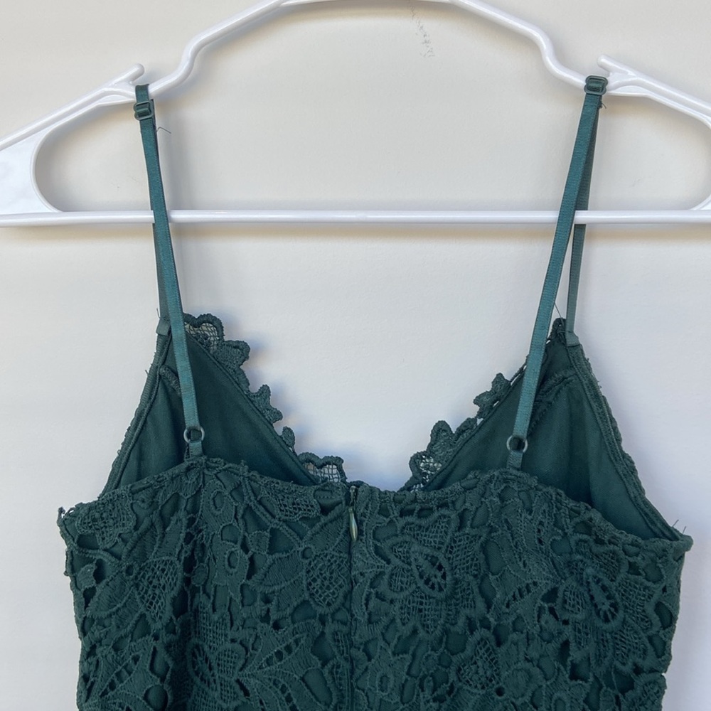 ASTR The Label Green Lace Dress - Picture 3 of 14